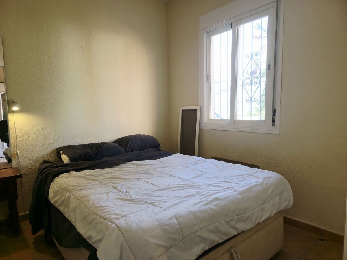 1 soverom Hus til salgs i Nueva Andalucia med garasje - € 245 000 (Ref: 9542950)