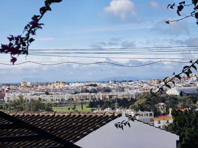 1 sypialnia Dom na sprzedaż w Nueva Andalucia, Marbella z garażem - 245 000 € (Ref: 9542950)