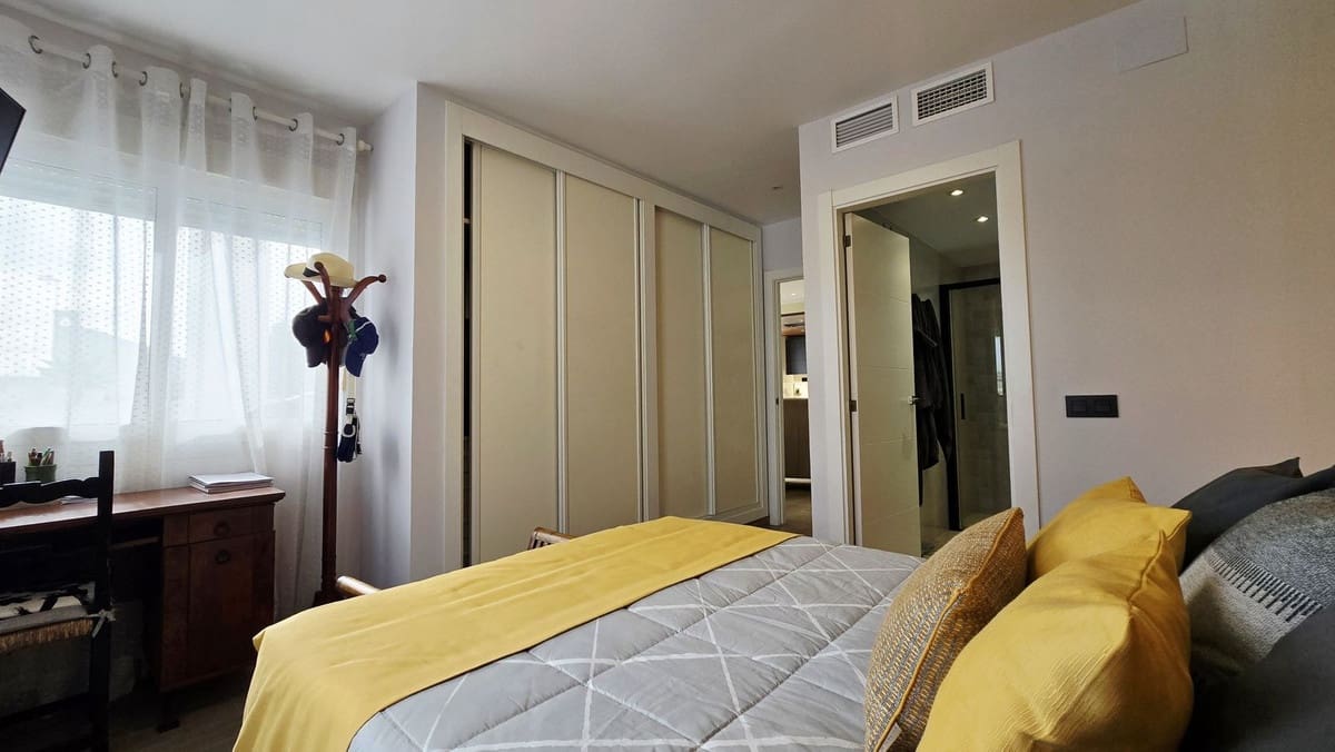 2 chambre Appartement à vendre à Nueva Andalucia avec piscine garage - 460 000 € (Ref: 9557395)