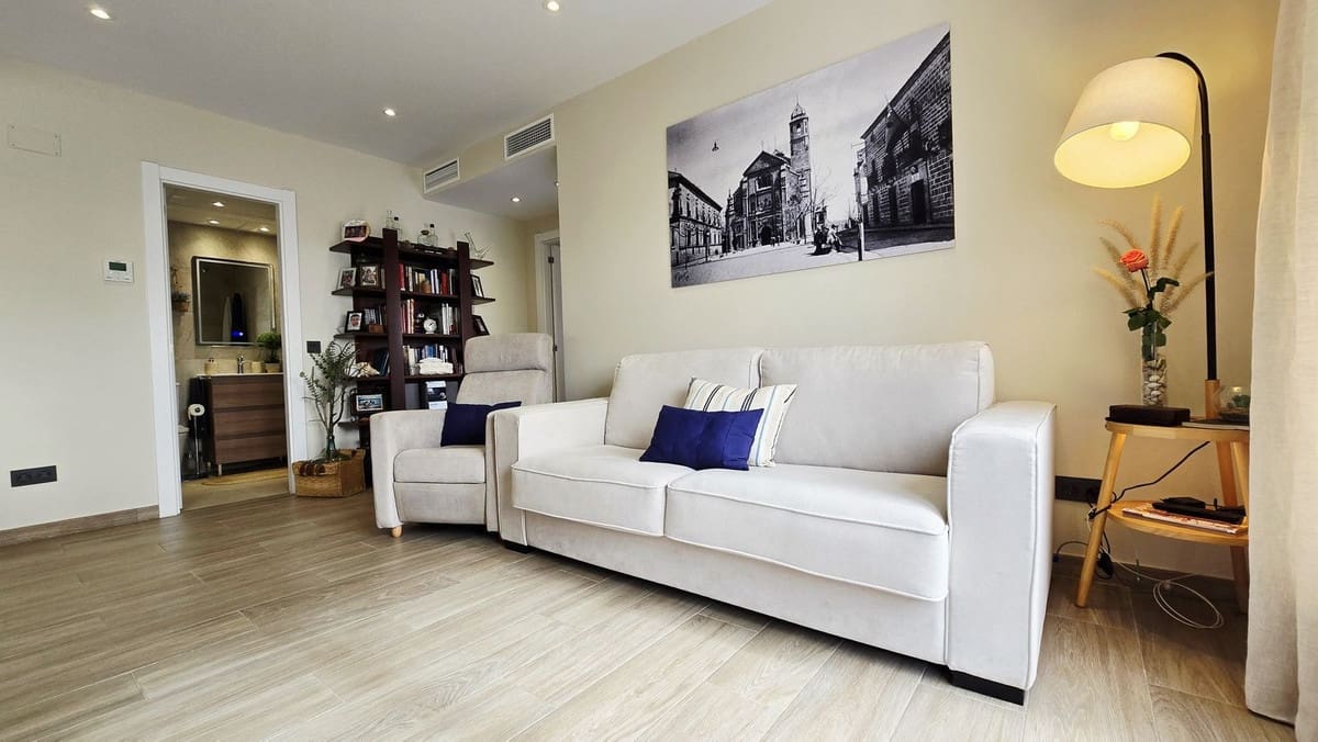 2 chambre Appartement à vendre à Nueva Andalucia avec piscine garage - 460 000 € (Ref: 9557395)