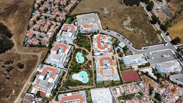 1 sovrum Lägenhet till salu i Nueva Andalucia, Marbella med pool garage - 369 000 € (Ref: 9557475)