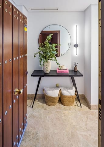 4 chambre Appartement à vendre à Nueva Andalucia, Marbella avec piscine garage - 895 000 € (Ref: 9562265)