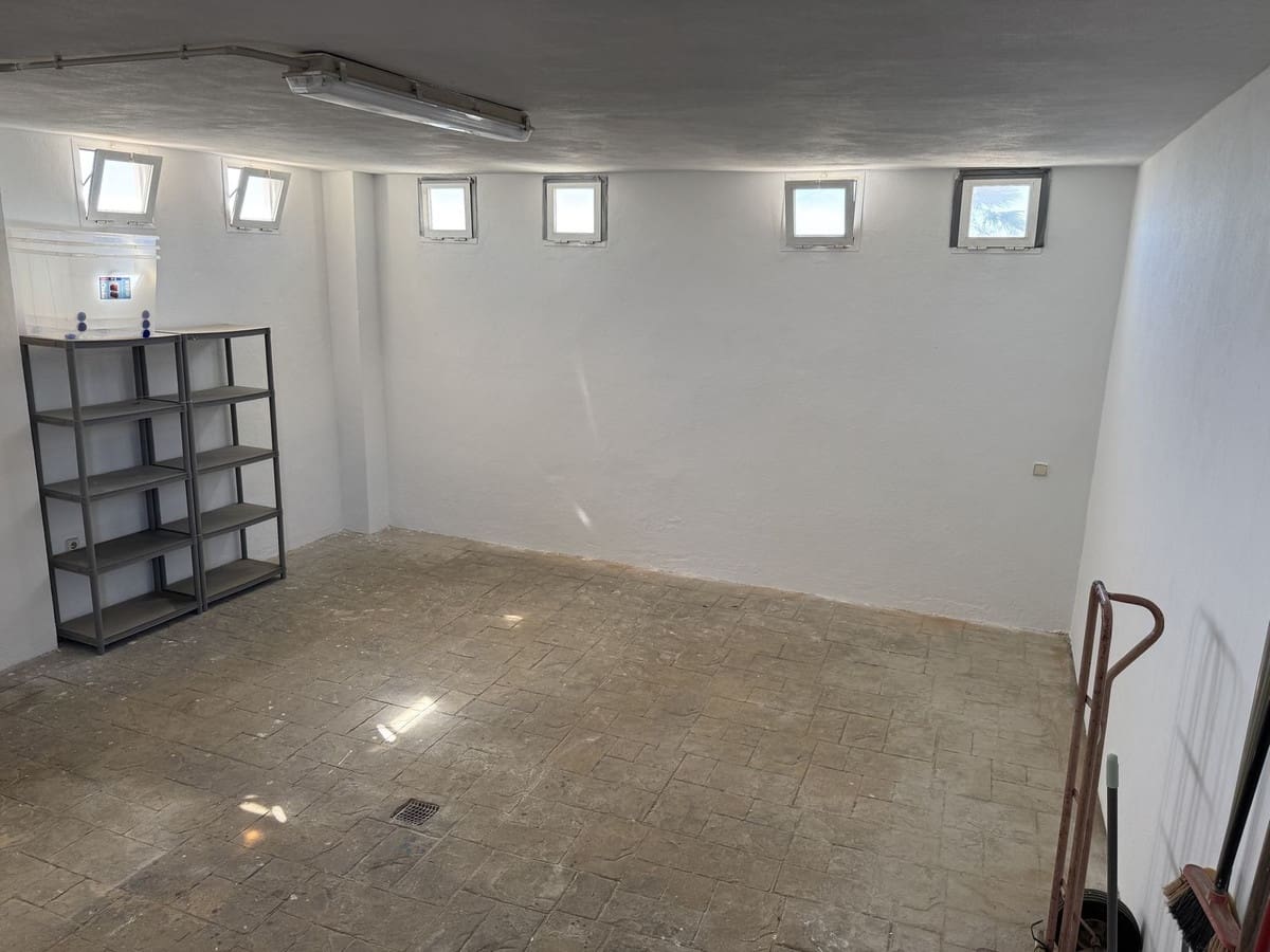 5 chambre Villa/Maison à vendre à Estepona avec piscine garage - 1 395 000 € (Ref: 9563832)