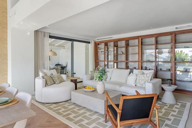 4 chambre Villa/Maison à vendre à Nueva Andalucia, Marbella avec piscine garage - 2 895 000 € (Ref: 9588210)