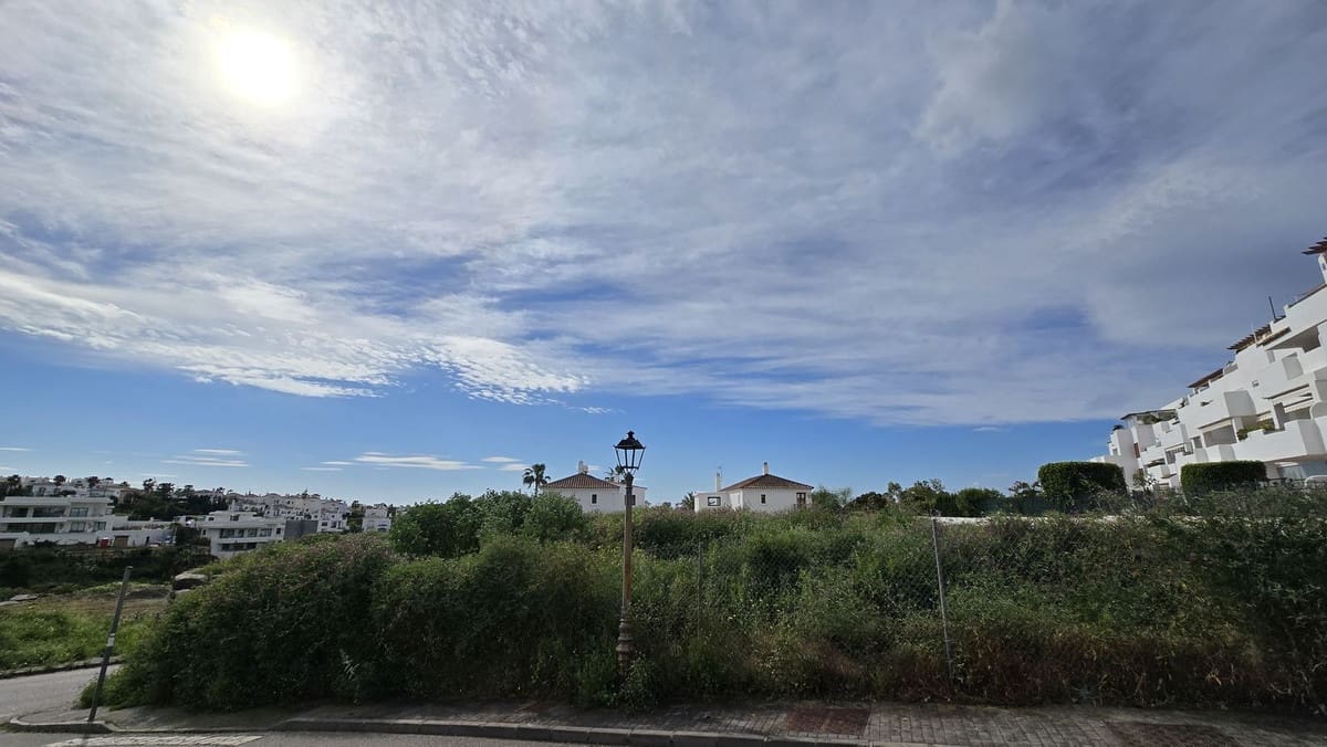 Działka budowlana na sprzedaż w Estepona - 530 000 € (Ref: 9590594)