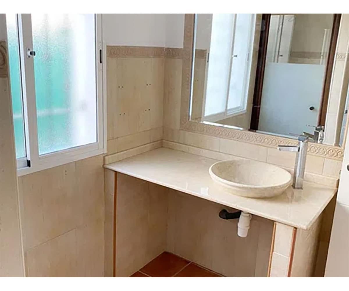 3 soveværelse Villa til salg i Nueva Andalucia med swimmingpool - € 980.000 (Ref: 9600038)