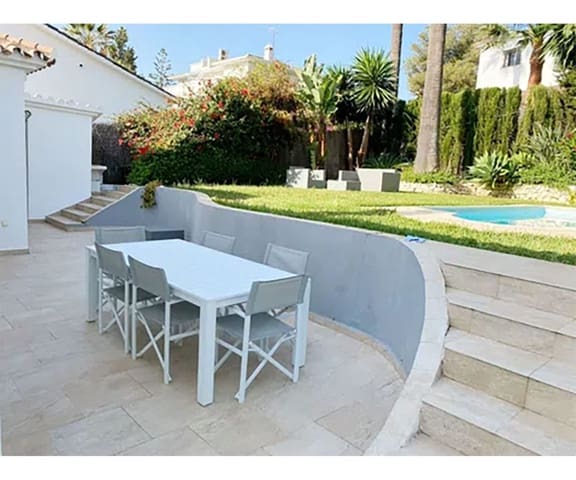 3 soverom Villa til salgs i Nueva Andalucia, Marbella med svømmebasseng - € 980 000 (Ref: 9600038)