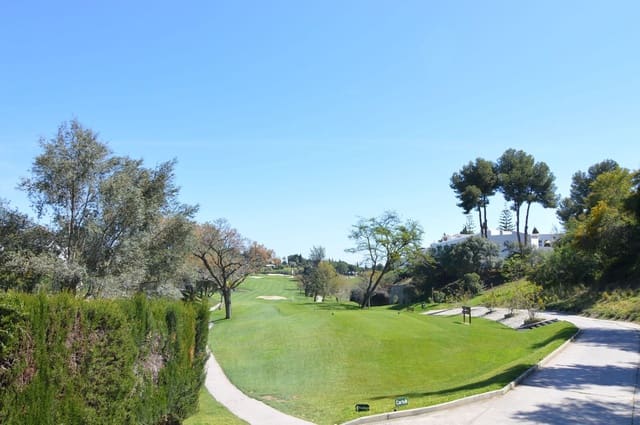 3 soverom Villa til salgs i Nueva Andalucia, Marbella med svømmebasseng - € 980 000 (Ref: 9600038)