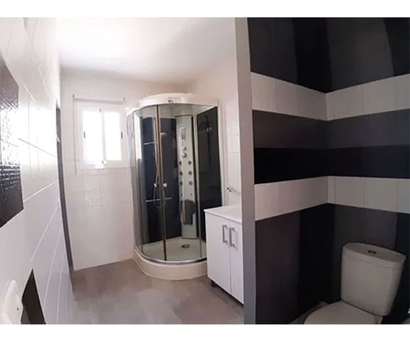 3 bedroom Villa for sale in Nueva Andalucia, Marbella with pool - € 980,000 (Ref: 9600038)