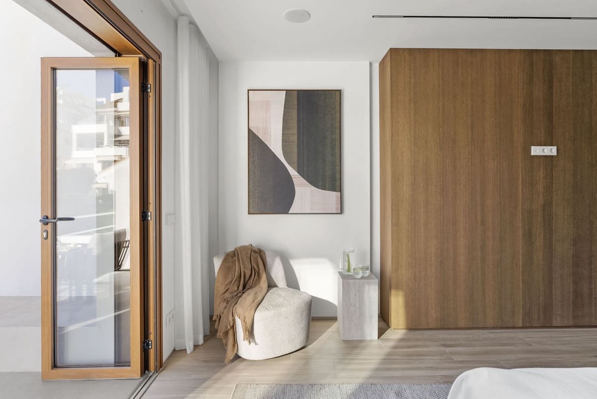 4 quarto Apartamento para venda em Nueva Andalucia com piscina garagem - 2 250 000 € (Ref: 9622771)