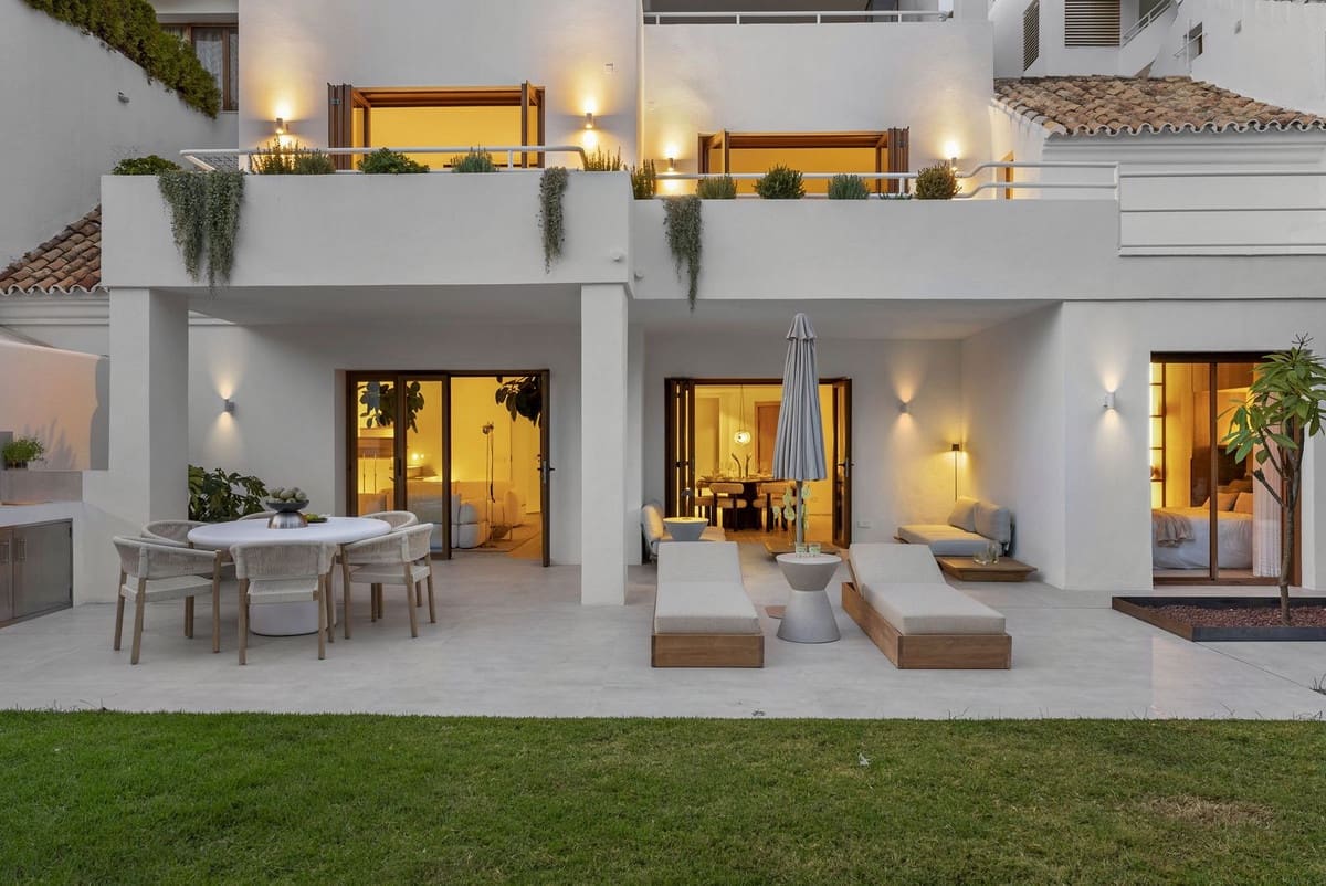 4 quarto Apartamento para venda em Nueva Andalucia com piscina garagem - 2 250 000 € (Ref: 9622771)