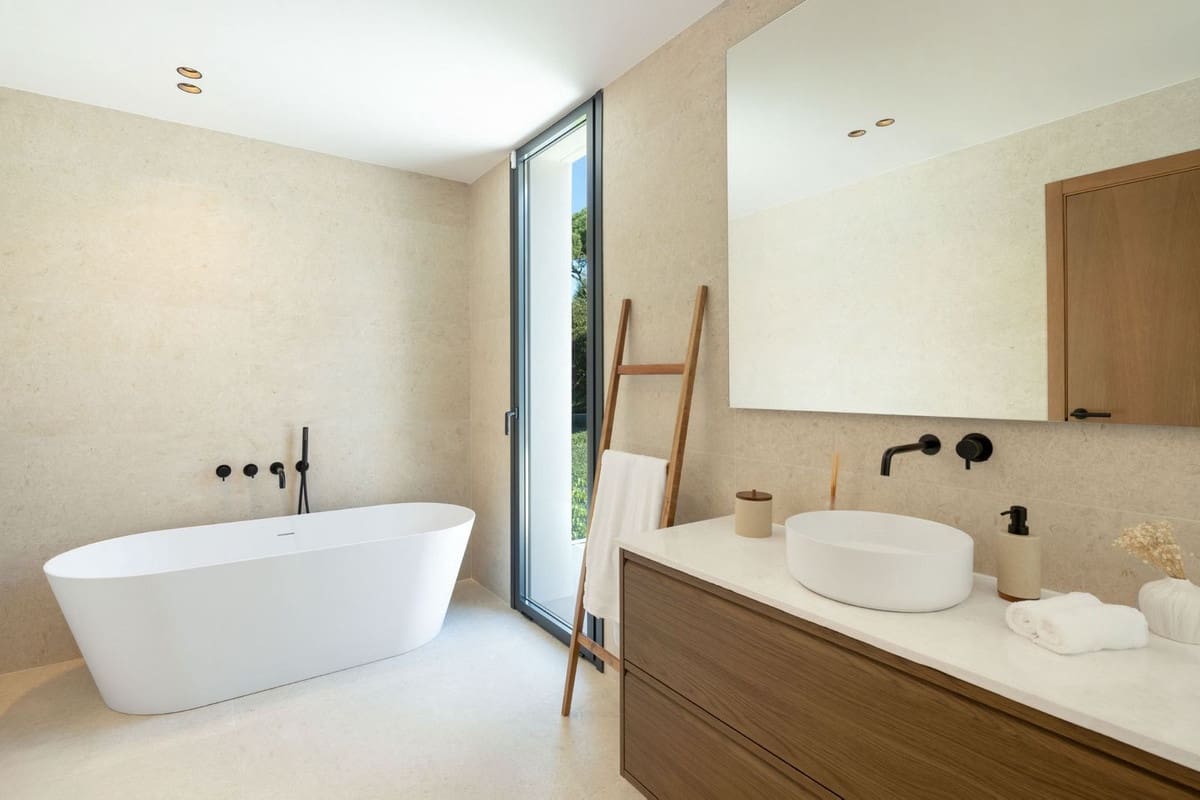 5 soveværelse Villa til salg i El Paraiso med swimmingpool garage - € 3.695.000 (Ref: 9626432)