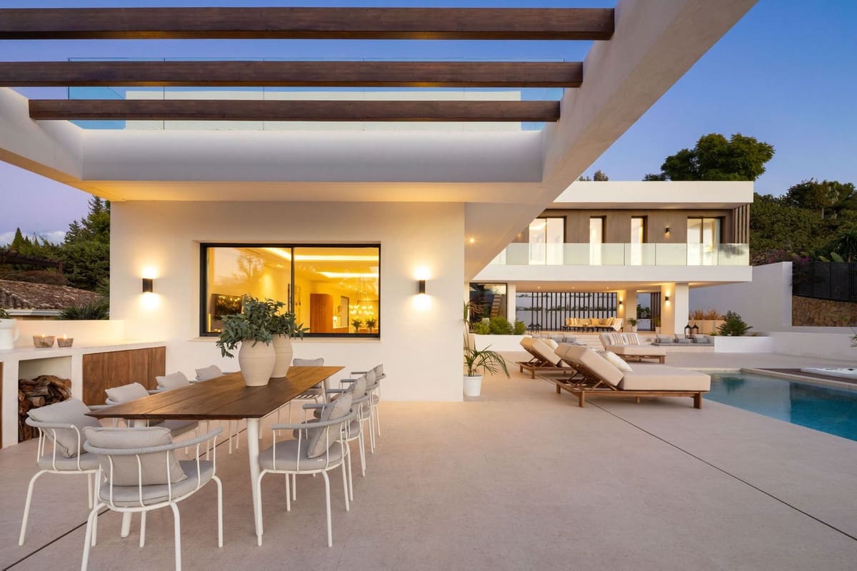 5 soveværelse Villa til salg i El Paraiso med swimmingpool garage - € 3.695.000 (Ref: 9626432)