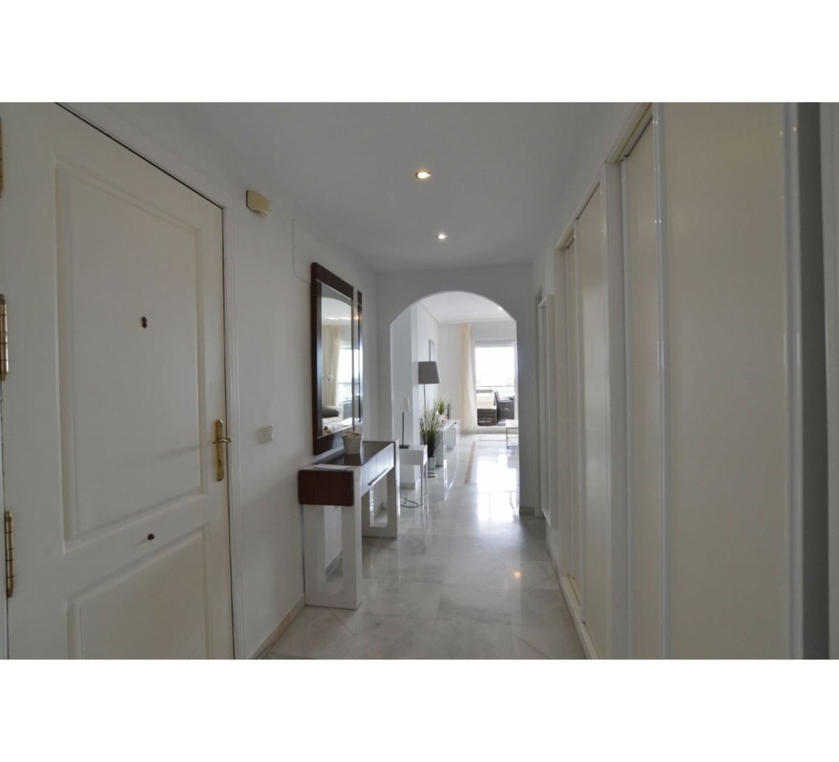 2 chambre Penthouse à vendre à Nueva Andalucia avec piscine garage - 640 000 € (Ref: 9663277)