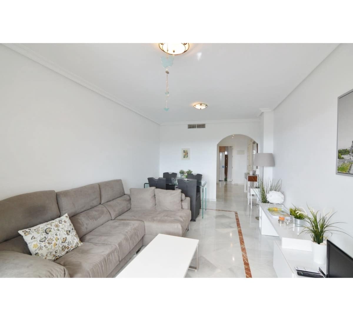 2 bedroom Penthouse for sale in Nueva Andalucia with pool garage - € 589,000 (Ref: 9663277)