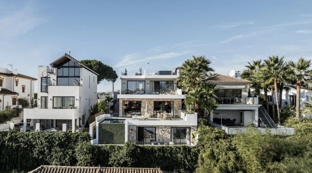 5 sovrum Villa till salu i Nueva Andalucia, Marbella med pool garage - 2 475 000 € (Ref: 9676389)