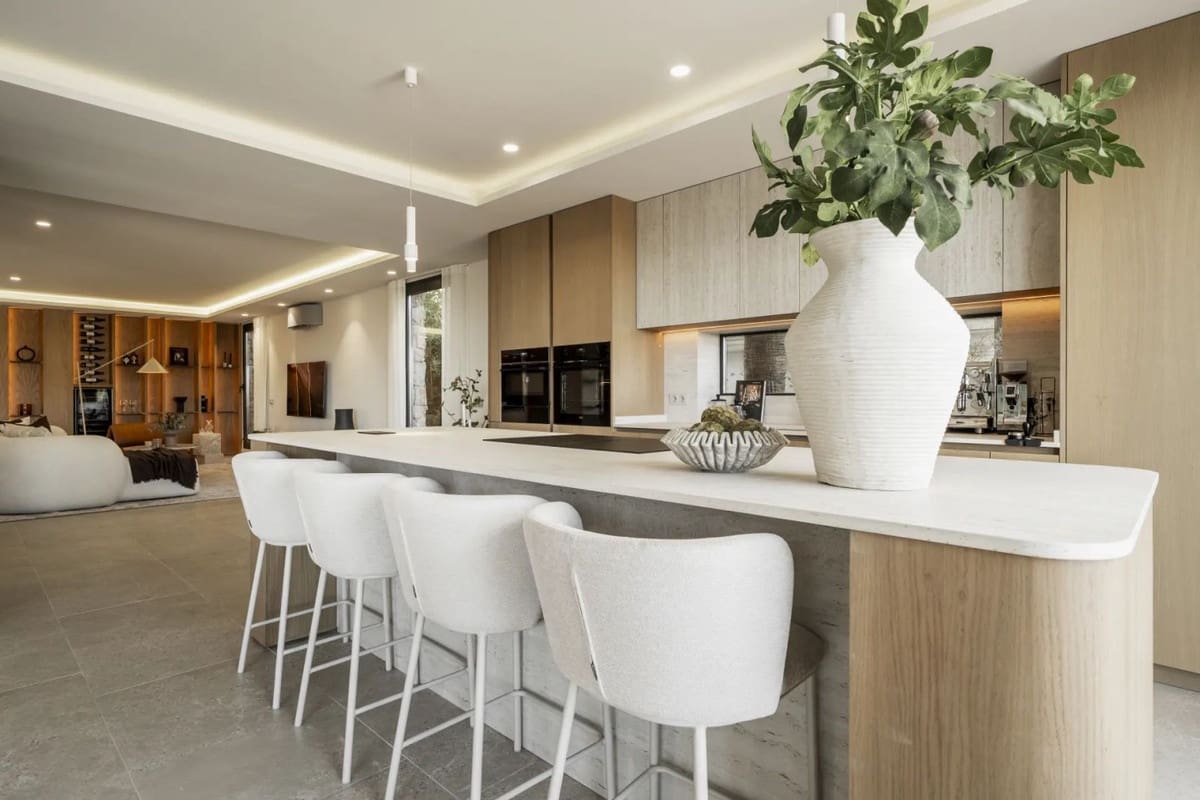 5 sovrum Villa till salu i Nueva Andalucia med pool garage - 2 475 000 € (Ref: 9676389)