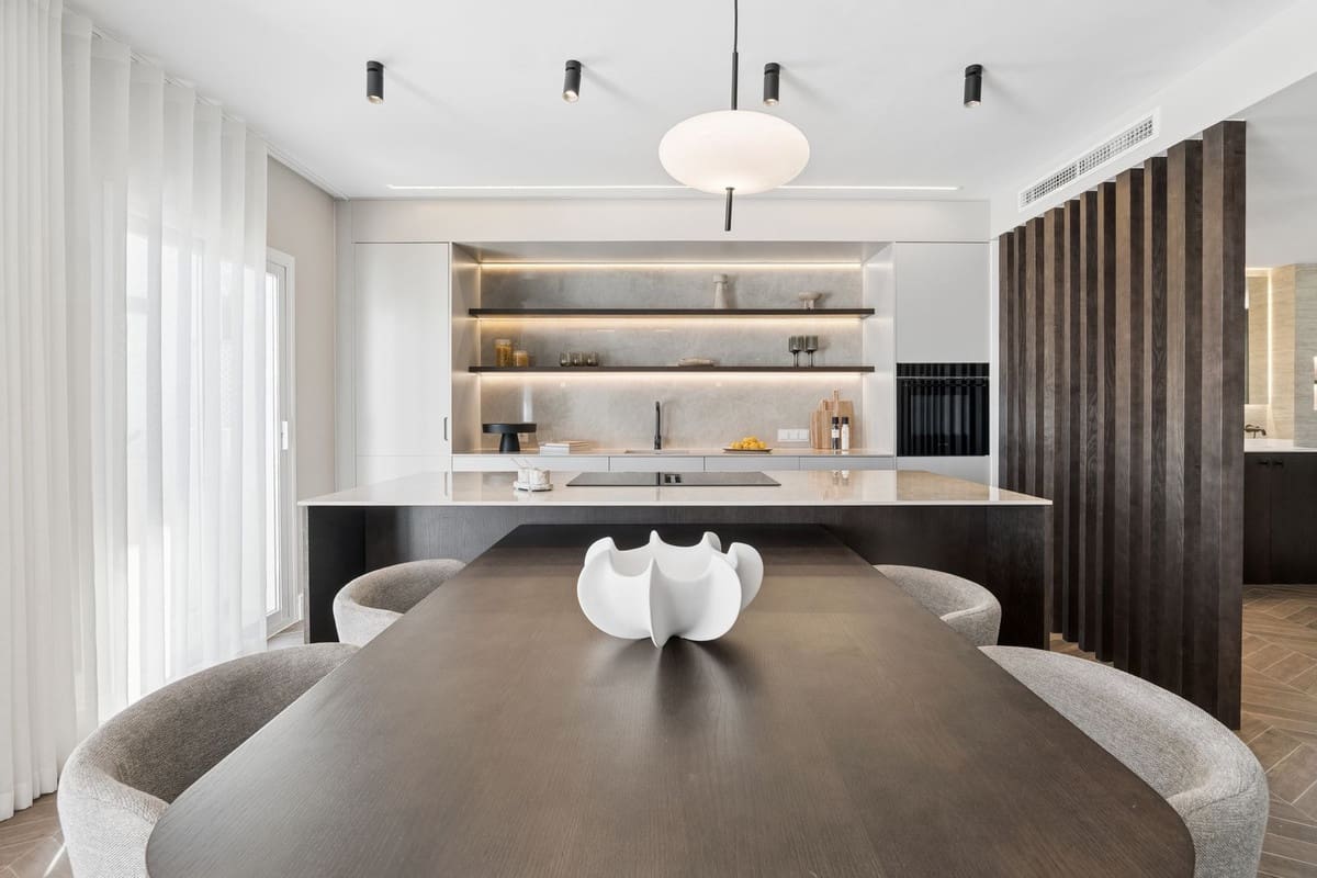 3 sypialnia Penthouse na sprzedaż w Benahavis z basenem garażem - 995 000 € (Ref: 9679178)