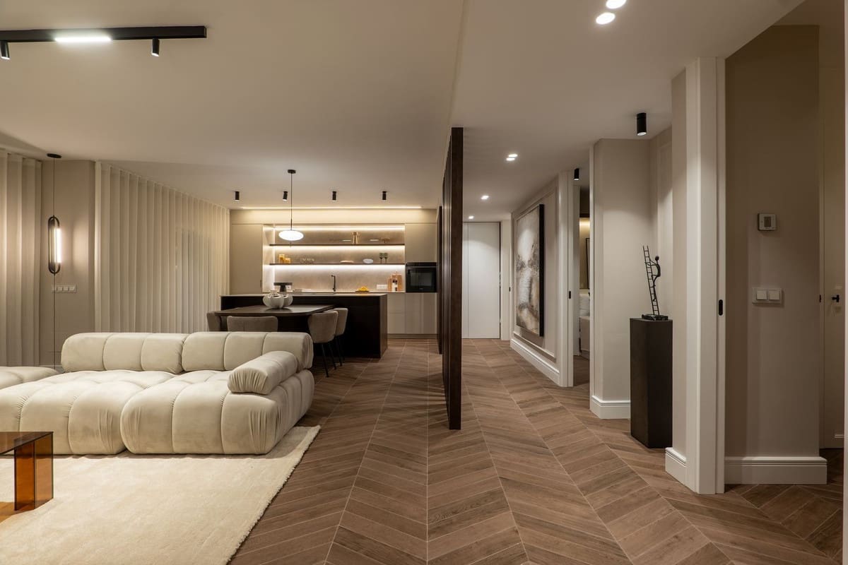 3 sypialnia Penthouse na sprzedaż w Benahavis z basenem garażem - 995 000 € (Ref: 9679178)