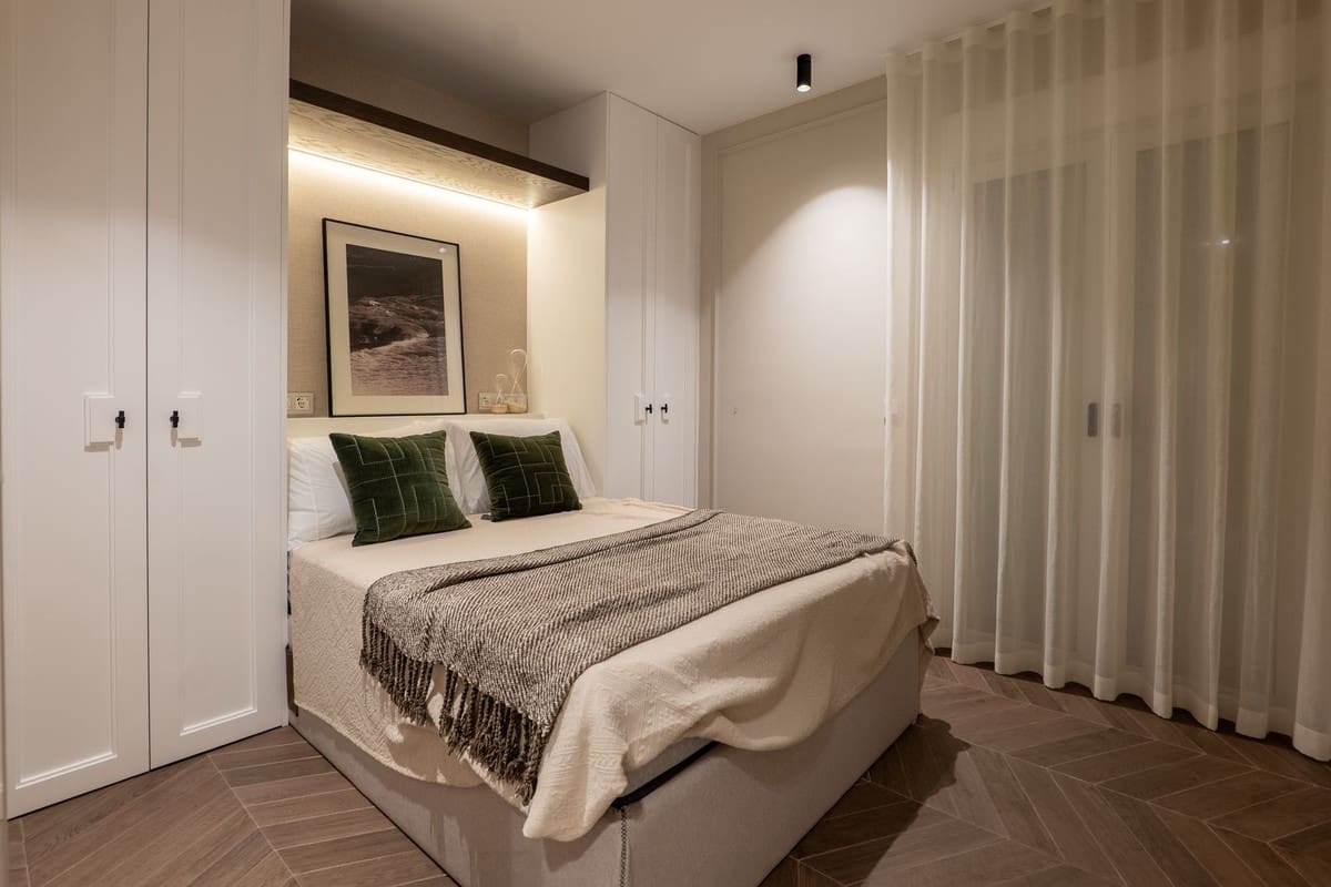 3 quarto Penthouse para venda em Benahavis com piscina garagem - 995 000 € (Ref: 9679178)