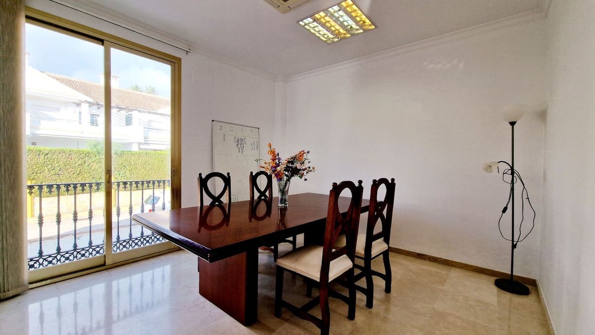 Oficina de 2 habitaciones en Atalaya-Isdabe en alquiler con garaje - 1.700 € (Ref: 9682264)