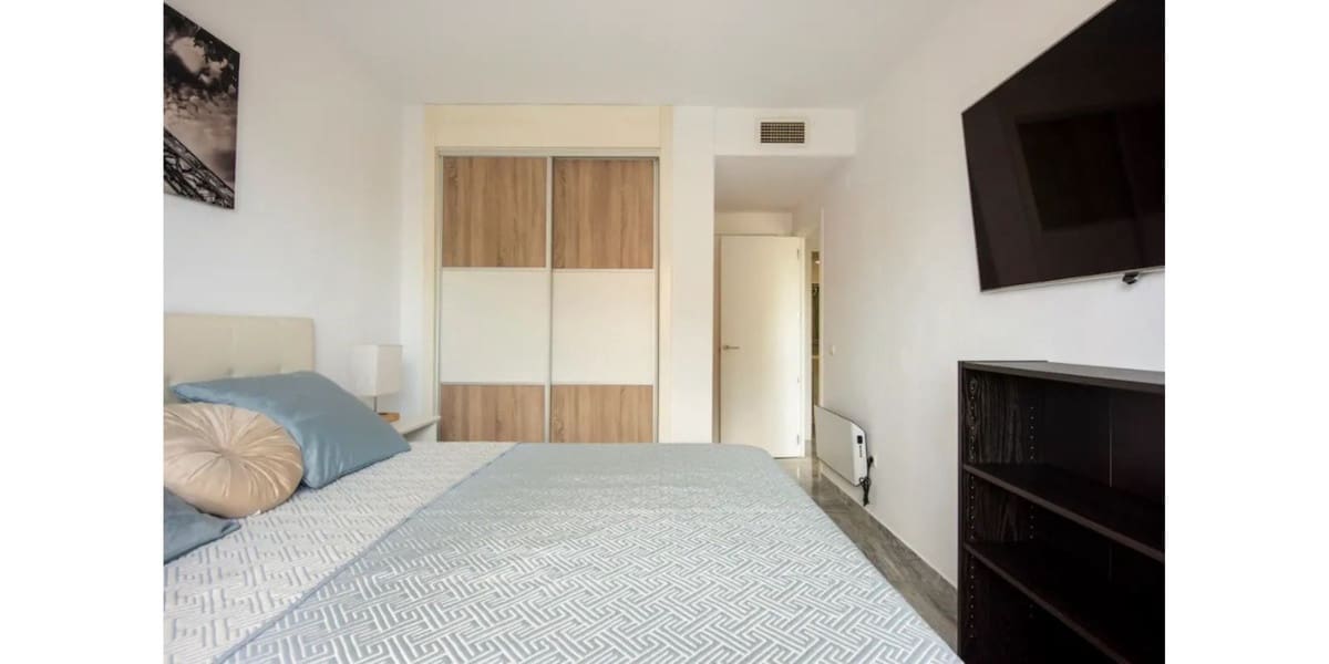 2 makuuhuone Huoneisto myytävänä paikassa Nueva Andalucia mukana uima-altaan 
autotalli - 414 900 € (Ref: 9685969)