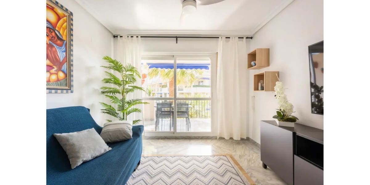 2 makuuhuone Huoneisto myytävänä paikassa Nueva Andalucia mukana uima-altaan 
autotalli - 414 900 € (Ref: 9685969)