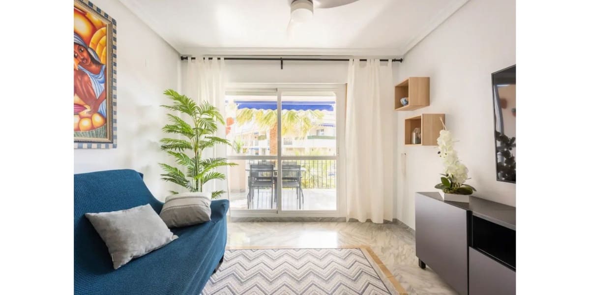 2 Zimmer Apartment zu verkaufen in Nueva Andalucia mit Pool Garage - 414.900 € (Ref: 9685969)