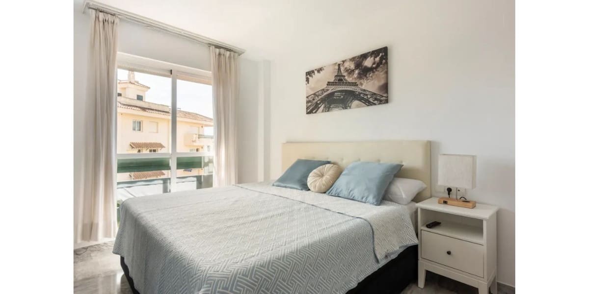 2 Zimmer Apartment zu verkaufen in Nueva Andalucia mit Pool Garage - 414.900 € (Ref: 9685969)