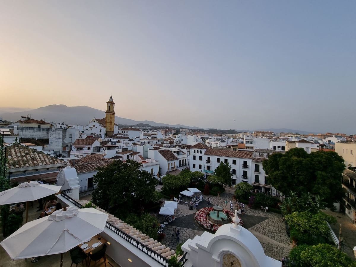 3 soverom Penthouse til salgs i Estepona med svømmebasseng garasje - € 790 000 (Ref: 9696801)