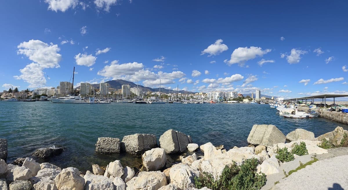 3 soverom Penthouse til salgs i Estepona med svømmebasseng garasje - € 790 000 (Ref: 9696801)