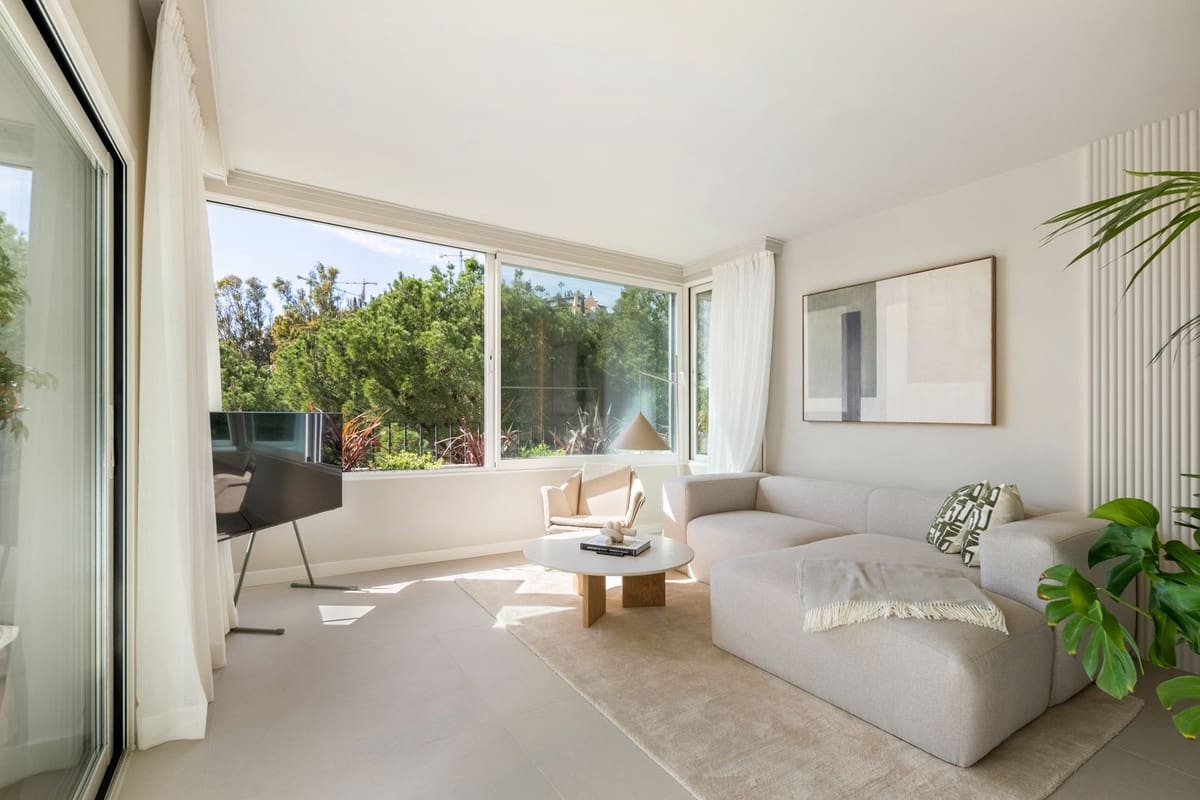 3 bedroom Penthouse for sale in La Quinta with pool - € 849,000 (Ref: 9708987)