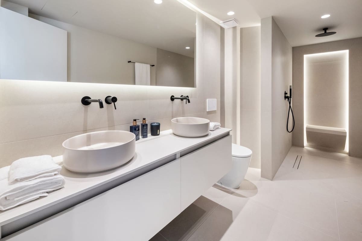 3 bedroom Penthouse for sale in La Quinta with pool - € 849,000 (Ref: 9708987)