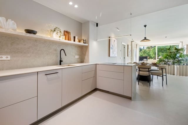 3 slaapkamer Penthouse te koop in La Quinta, Benahavís met zwembad - € 849.000 (Ref: 9708987)