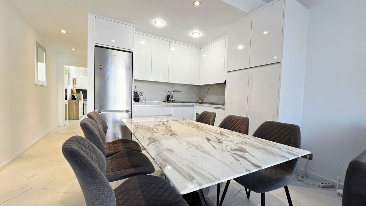 Apartamento de 1 habitación en Puerto Banus en venta con piscina garaje - 600.000 € (Ref: 9715190)