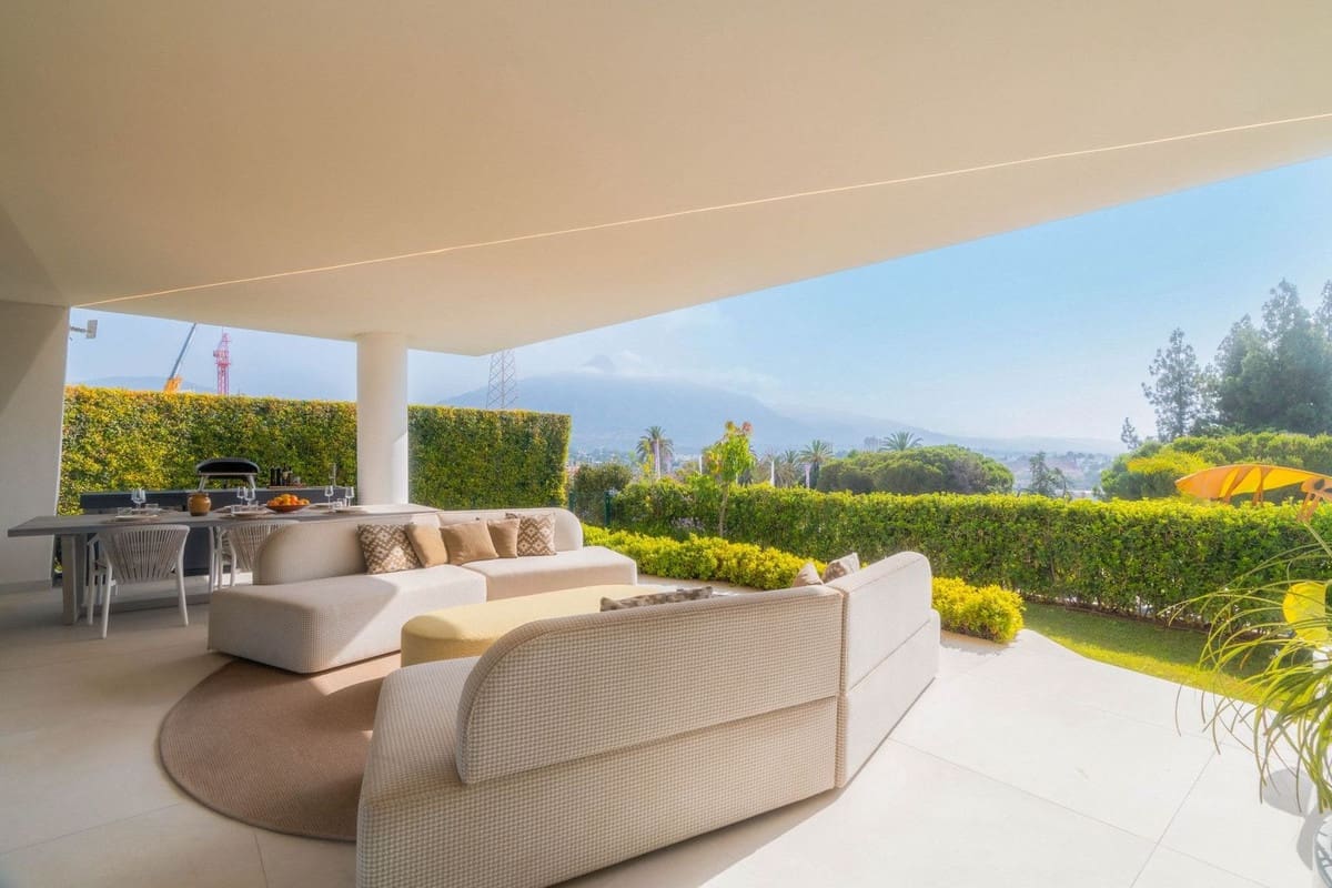 3 bedroom Villa for sale in Nueva Andalucia with pool garage - € 4,295,000 (Ref: 9716481)