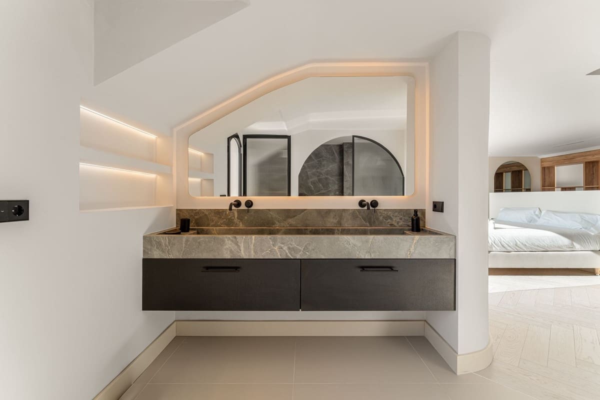 Chalet de 4 habitaciones en La Quinta en venta con piscina - 1.995.000 € (Ref: 9716482)