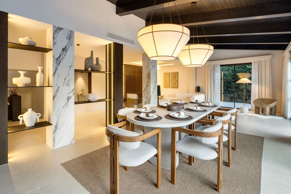 5 bedroom Villa for sale in Nueva Andalucia with pool garage - € 4,290,000 (Ref: 9720355)