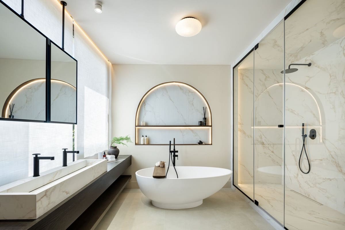 5 bedroom Villa for sale in Nueva Andalucia with pool garage - € 4,290,000 (Ref: 9720355)