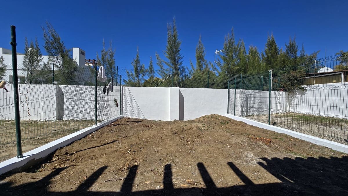 4 slaapkamer Huis te koop in Calahonda met zwembad garage - € 639.000 (Ref: 9745166)