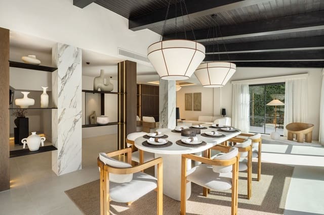 5 soveværelse Villa til salg i Nueva Andalucia, Marbella med swimmingpool garage - € 4.290.000 (Ref: 9747303)