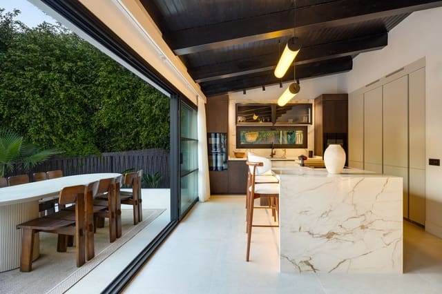 5 soveværelse Villa til salg i Nueva Andalucia, Marbella med swimmingpool garage - € 4.290.000 (Ref: 9747303)