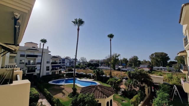 2 quarto Apartamento para venda em Nueva Andalucia, Marbella com piscina garagem - 339 000 € (Ref: 9753416)