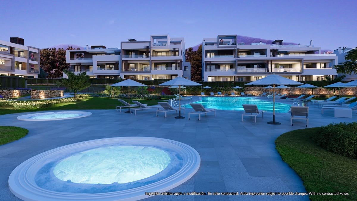 2 bedroom Apartment for sale in Estepona with pool garage - € 540,000 (Ref: 9761643)