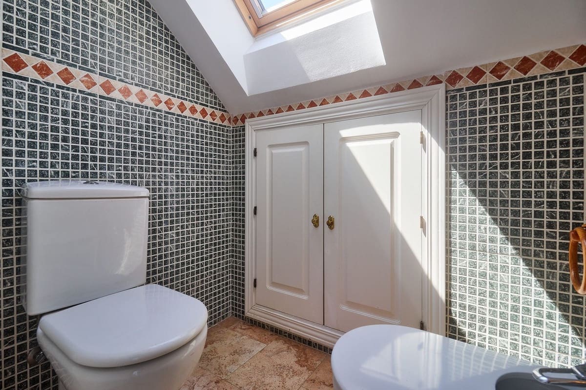 3 bedroom Townhouse for rent in Golden Mile with pool garage - € 4,500 (Ref: 9772637)