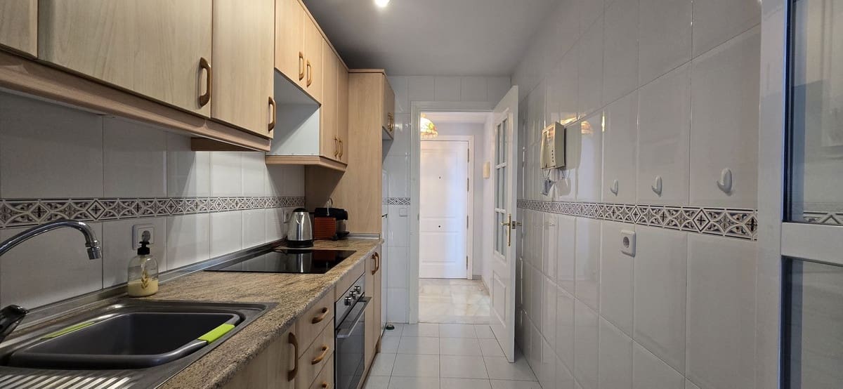 2 Zimmer Apartment zu verkaufen in Nueva Andalucia mit Pool Garage - 429.000 € (Ref: 9786767)