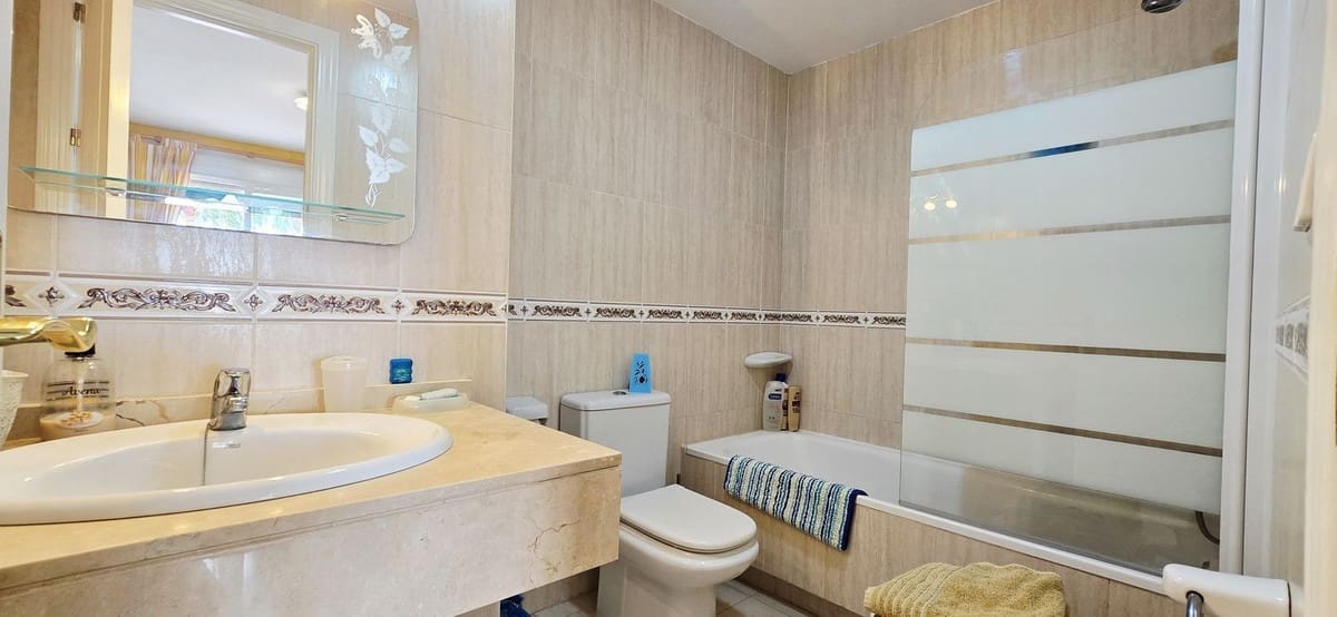 2 Zimmer Apartment zu verkaufen in Nueva Andalucia mit Pool Garage - 429.000 € (Ref: 9786767)