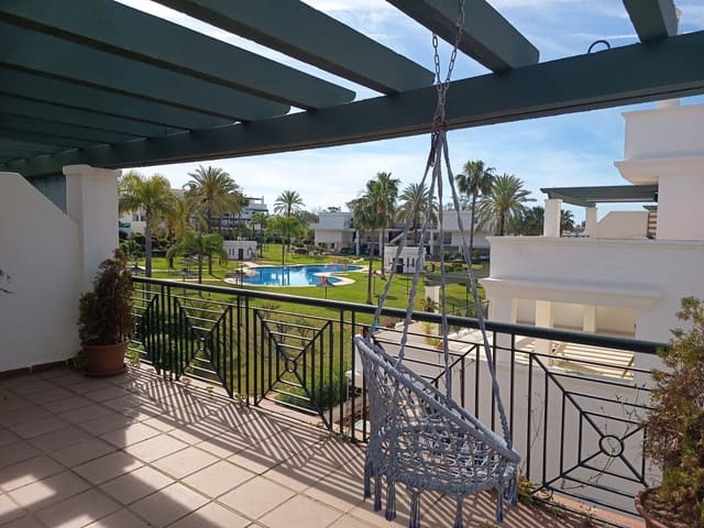 2 sypialnia Apartament na sprzedaż w Nueva Andalucia, Marbella z basenem garażem - 429 000 € (Ref: 9786767)