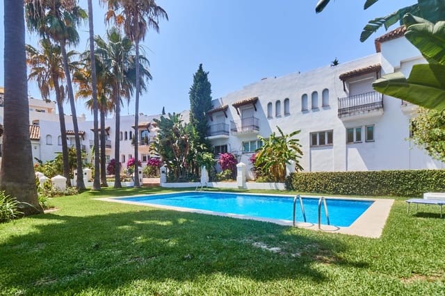 3 Zimmer Haus zu verkaufen in Marbella mit Pool Garage - 1.575.000 € (Ref: 9805954)