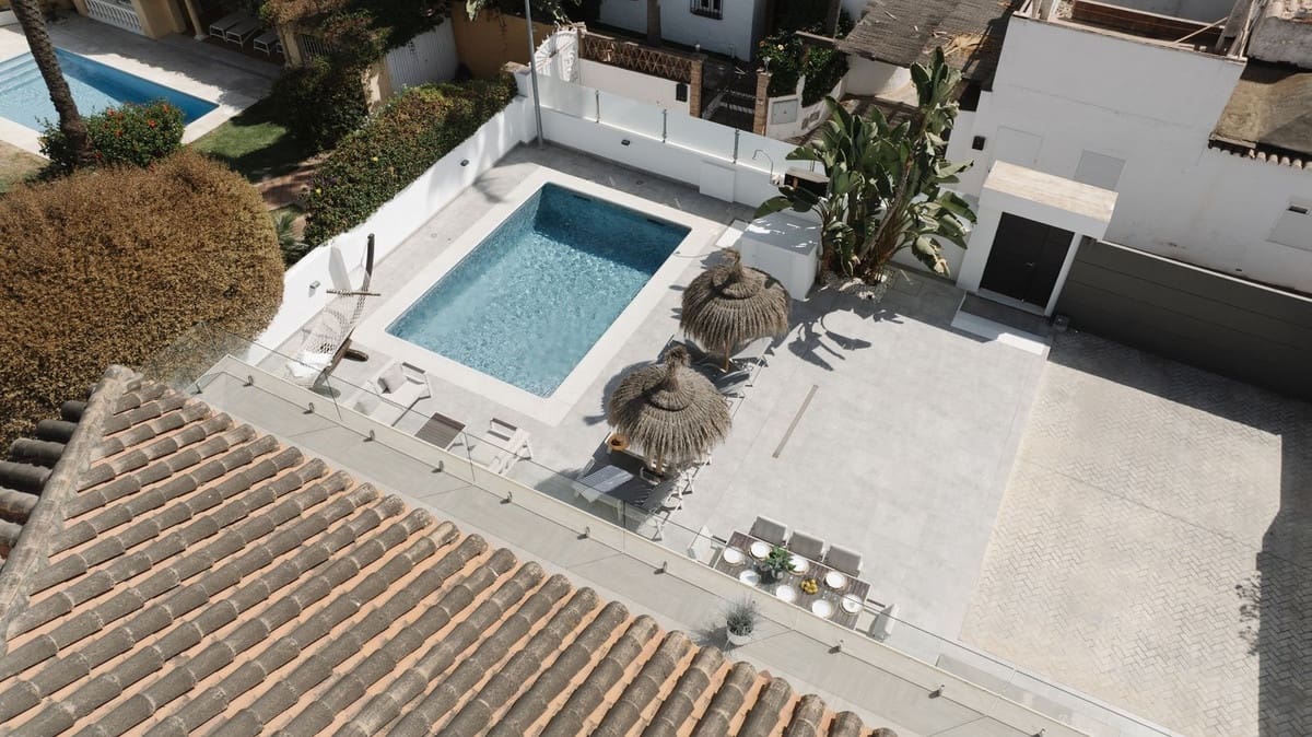 4 quarto Moradia para venda em Nueva Andalucia com piscina garagem - 2 359 000 € (Ref: 9830337)